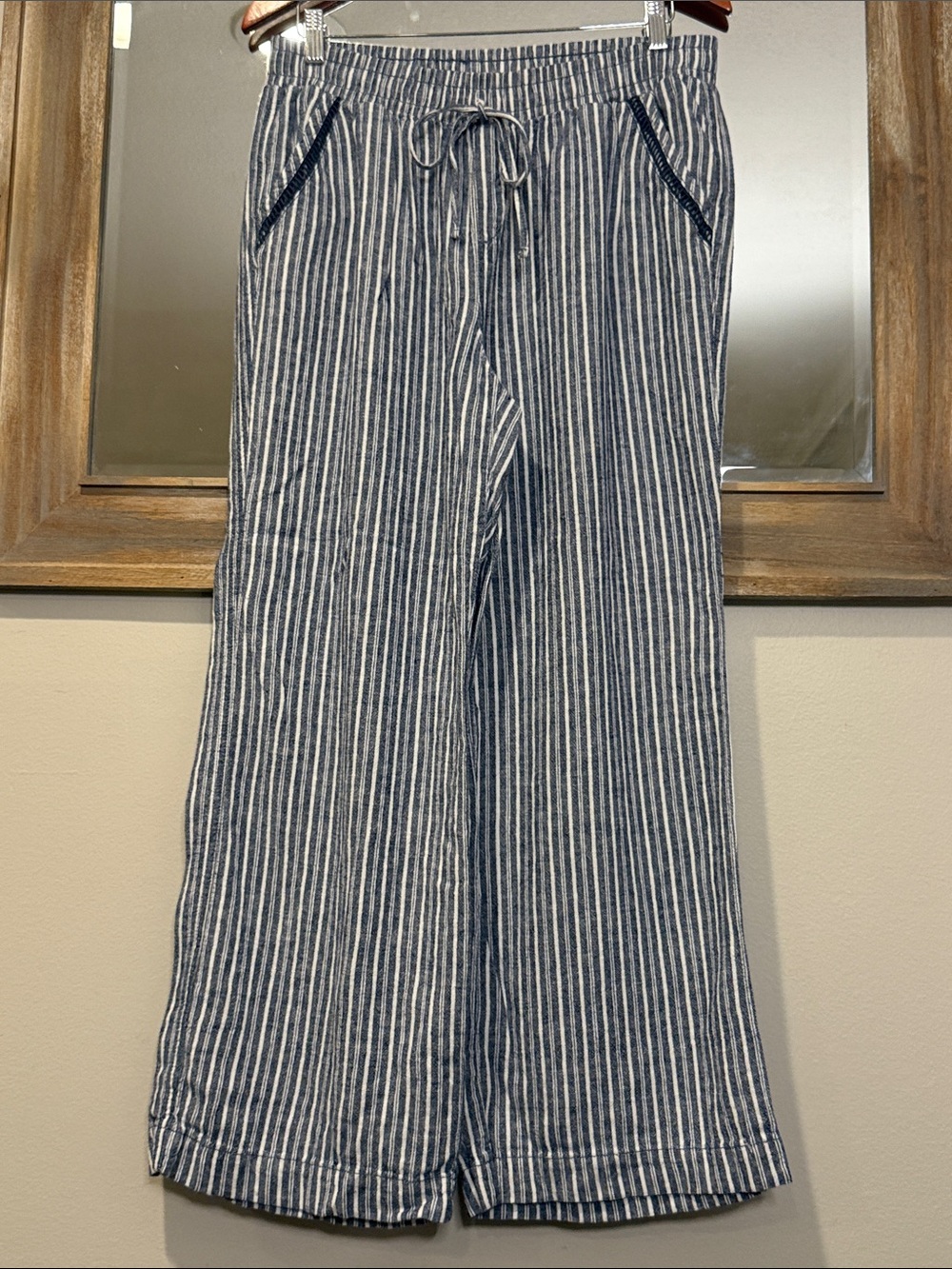 Briggs New York Blue & White Striped Wide-Leg Drawstring Pants